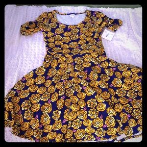 LuLaRoe XL Nicole, Navy with Yellow Roses